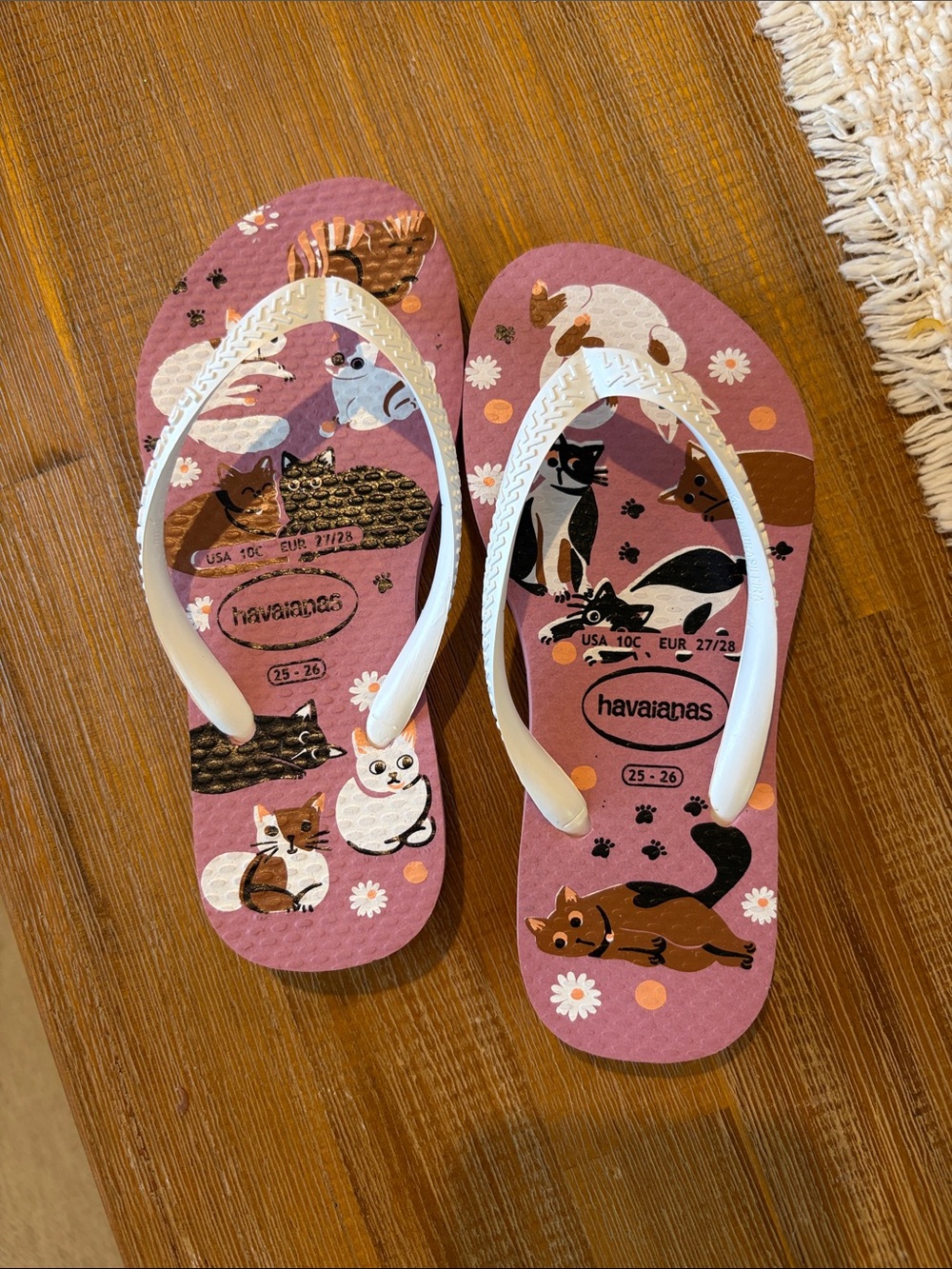 Havaianas Pink Cat Print Flip Flops with White Straps